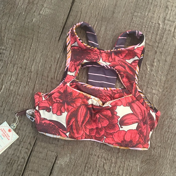 Maaji Orchid High Neck Reversible Bikini Top. - Picture 1 of 6